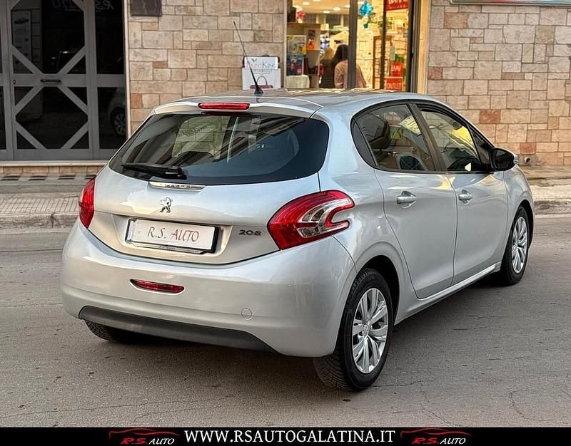 Usata Peugeot 208 95 CV (69 kW) 2014 Grigio Utilitaria