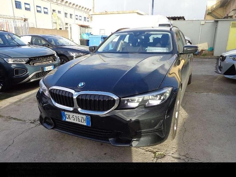 Usata BMW 318 Sport Line 150 CV (110 kW) 2022 Nero Station wagon
