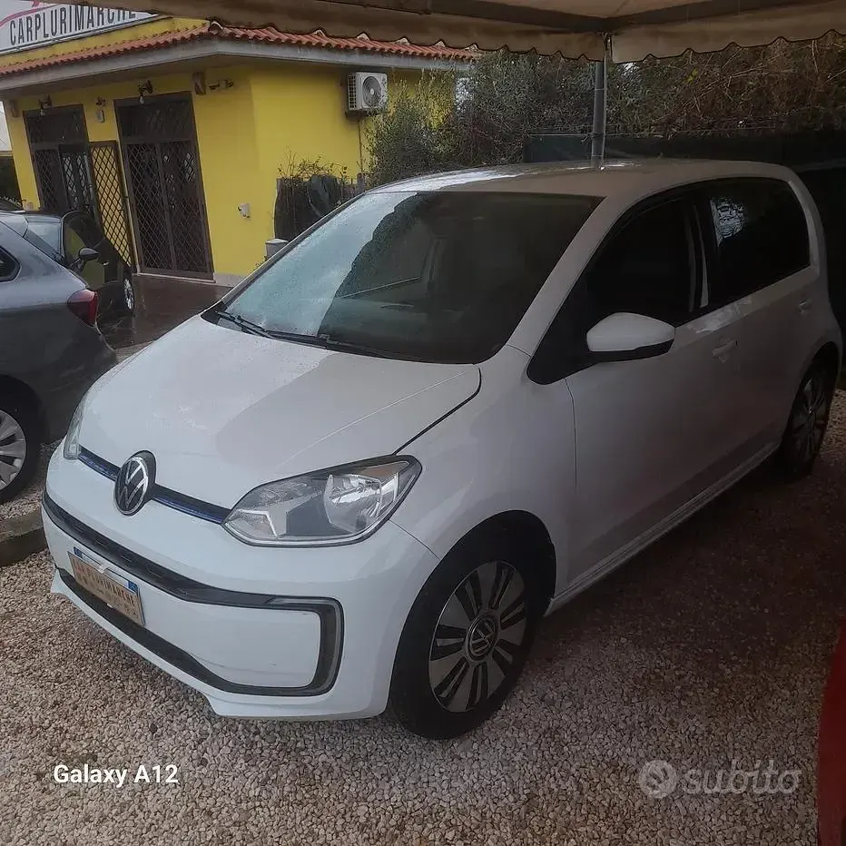 Usata VW e-up! 61 kW (83 CV) 2021 Bianco Utilitaria
