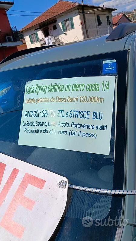 Usata Dacia Spring Expression 47 kW (65 CV) 2023 Verde Utilitaria