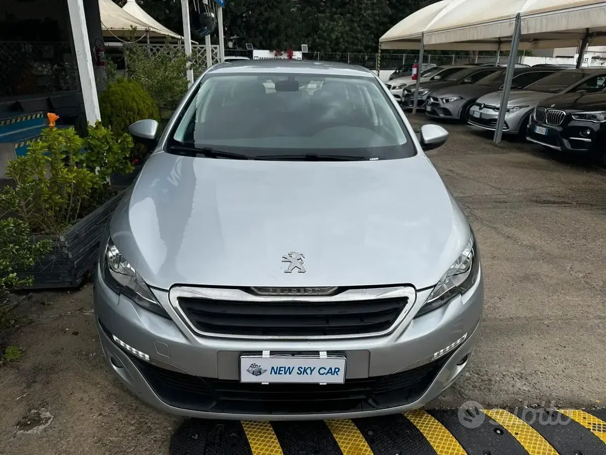 Usata Peugeot 308 Business-Line 120 CV (88 kW) 2017 Grigio Station wagon