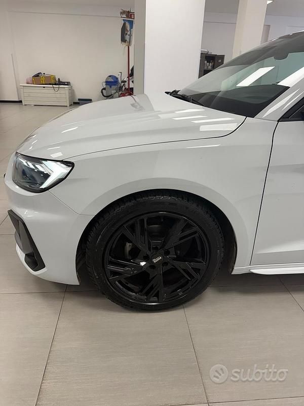 Usata Audi A1 S-Line 95 CV (69 kW) 2023 Bianco SUV