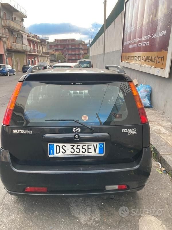 Usata Suzuki Ignis 70 CV (51 kW) 2008 Nero Utilitaria