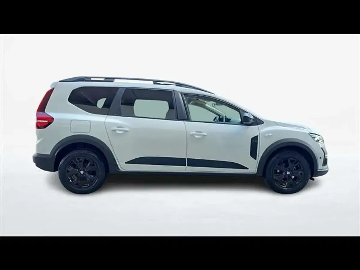 Usata Dacia Jogger Extreme 101 CV (74 kW) 2022 Bianco Monovolume