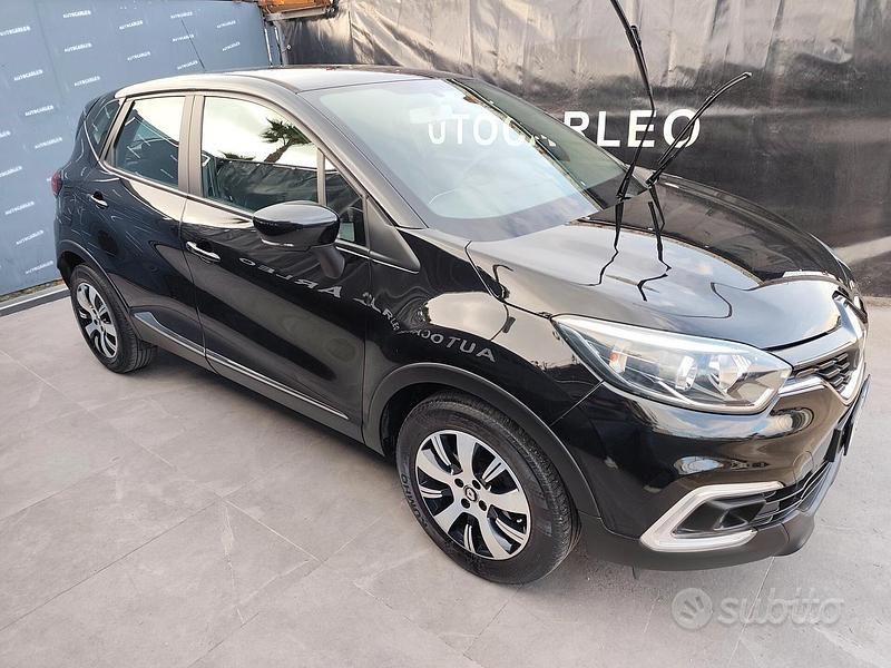 Usata Renault Captur 90 CV (66 kW) 2018 Nero SUV
