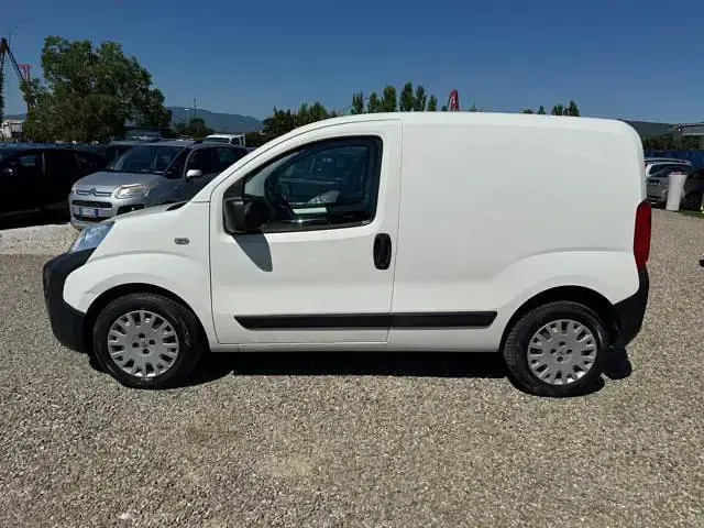 Usata Peugeot Bipper Basis 75 CV (55 kW) 2018 Bianco Monovolume