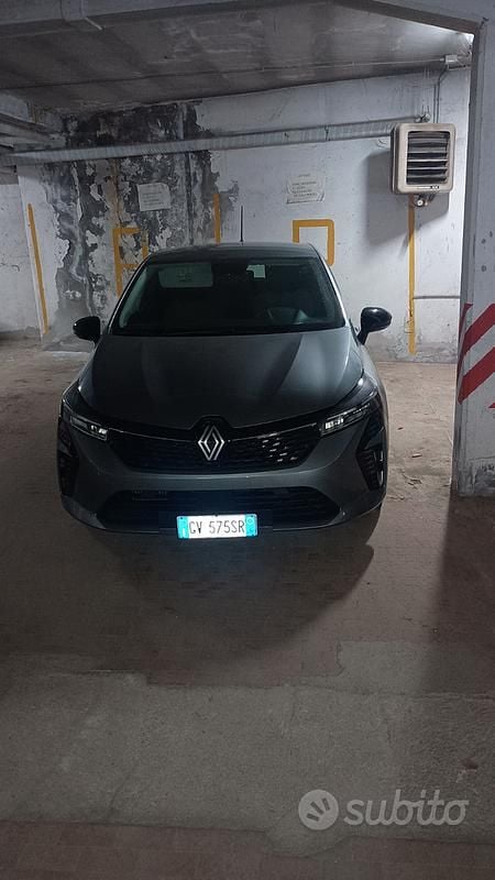 Usata Renault Clio V Evolution 90 CV (66 kW) 2024 Grigio Utilitaria