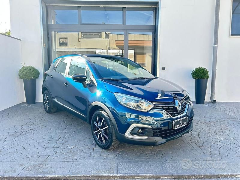 Blu/azzurro Usata 2018 Renault Captur Zen SUV | 11.900 € (Buon prezzo) - Immagine 1/4