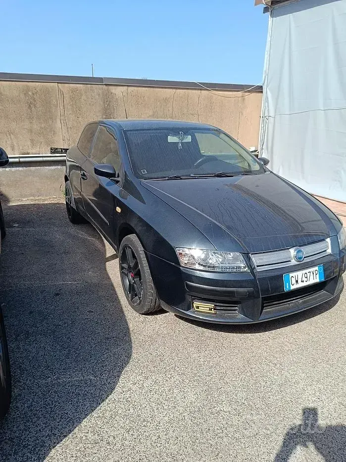 Usata Fiat Stilo 150 CV (110 kW) 2005 Bluazzurro Berlina