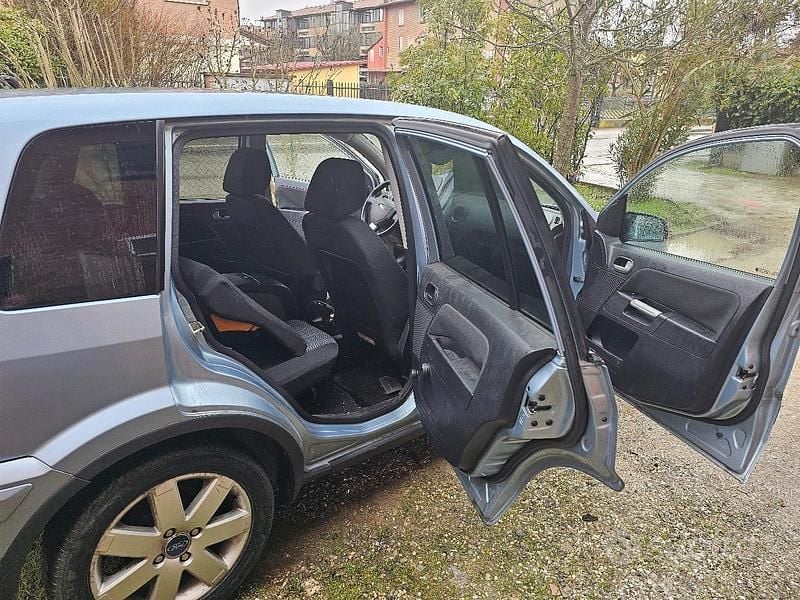 Usata Ford Fusion 68 CV (50 kW) 2006 Blu Utilitaria