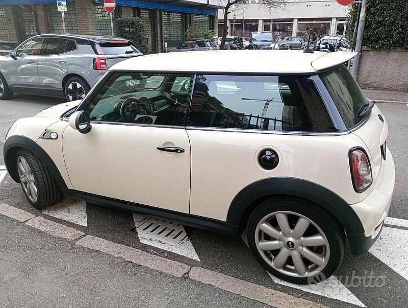 Usata Mini Cooper S Chili 175 CV (128 kW) 2008 Beige Utilitaria