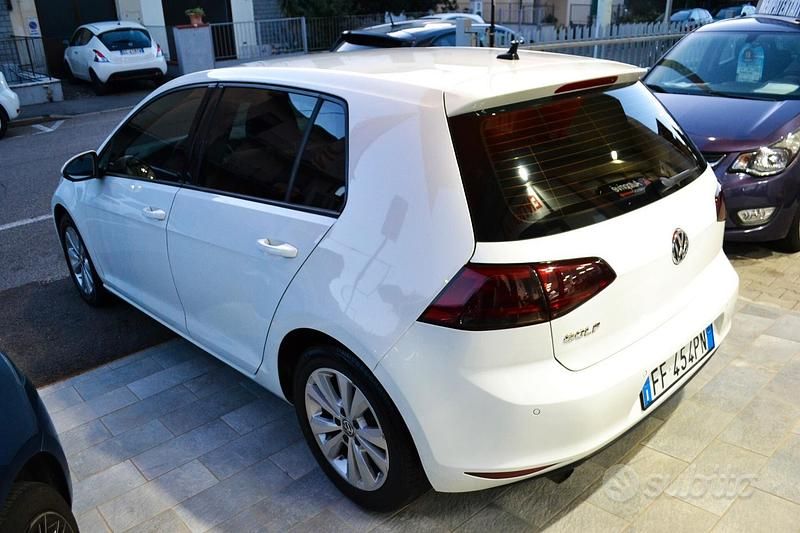 Usata VW Golf VII 110 CV (80 kW) 2016 Bianco Berlina