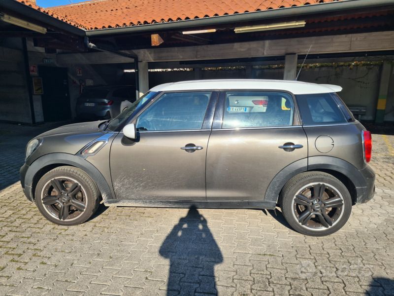 Usata 2010 Mini Cooper S Countryman SUV | 10.500 € (Buon prezzo) - Immagine 1/4