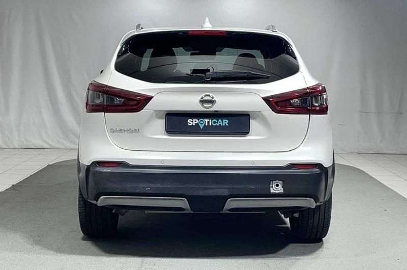 Usata Nissan Qashqai N-Connecta 140 CV (102 kW) 2019 Grigio SUV