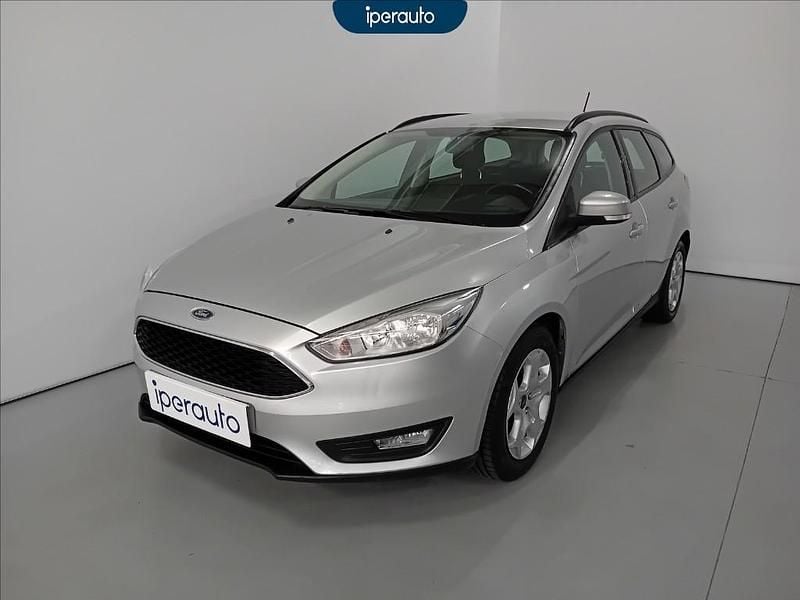 Usata Ford Focus S 120 CV (88 kW) 2018 Argento Station wagon