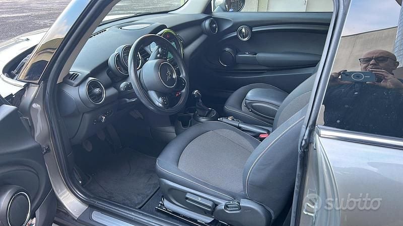 Usata Mini One D 95 CV (69 kW) 2019 Grigio Utilitaria