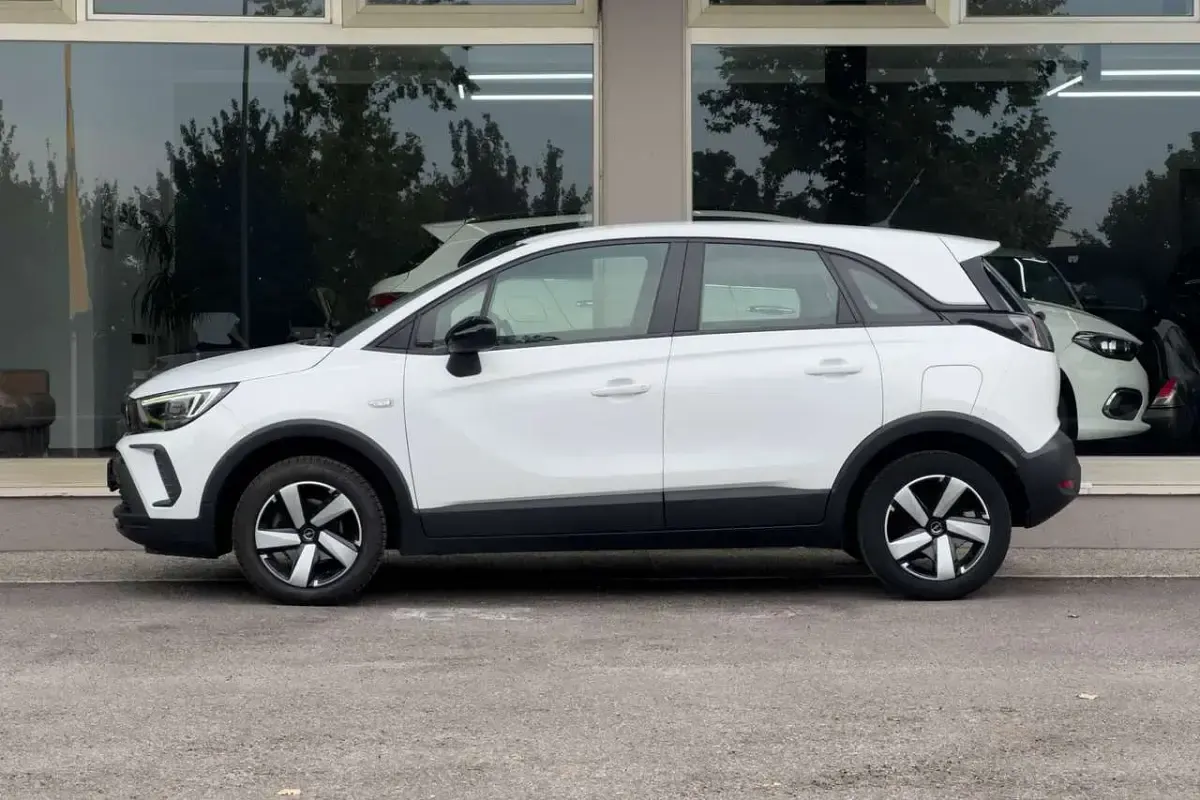 Usata Opel Crossland Elegance 110 CV (80 kW) 2023 Other SUV