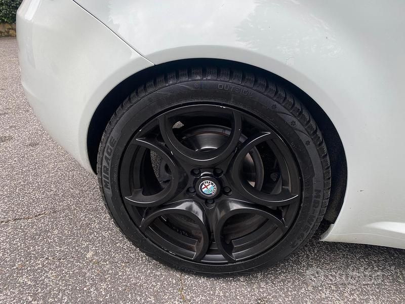 Usata Alfa Romeo Brera 170 CV (125 kW) 2010 Bianco Coupé