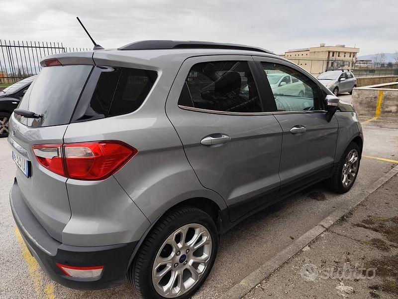 Usata Ford Ecosport 99 CV (72 kW) 2021 Grigio SUV