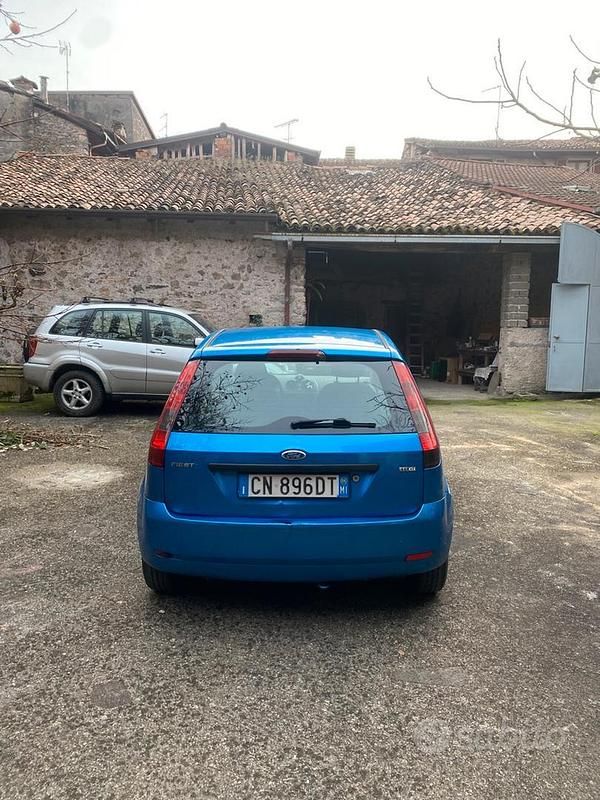 Usata Ford Fiesta 2004 Berlina