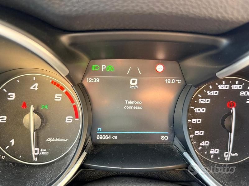 Usata Alfa Romeo Stelvio 190 CV (139 kW) 2022 Grigio SUV