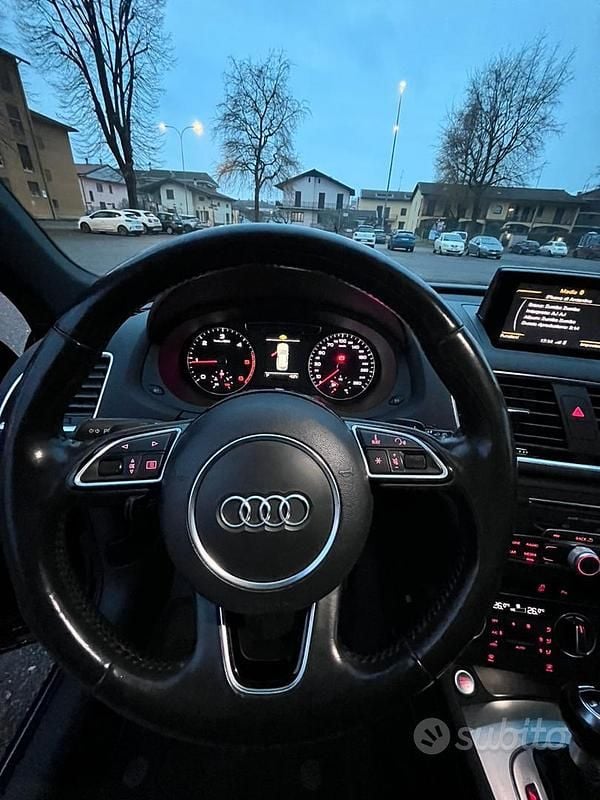 Usata Audi Q3 Design 150 CV (110 kW) 2016 Nero SUV