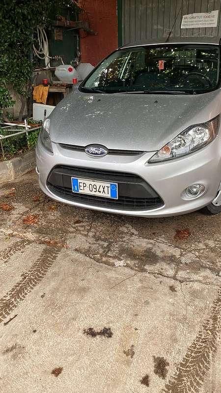 Usata Ford Fiesta 60 CV (44 kW) 2012 Utilitaria