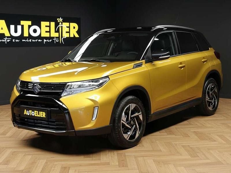 Nuova Suzuki Vitara 110 CV (80 kW) 2026 Giallo tibet + tetto nero SUV