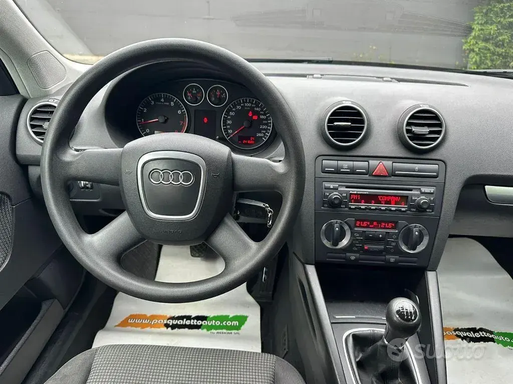 Usata Audi A3 Attraction 116 CV (85 kW) 2005 Grigio Utilitaria