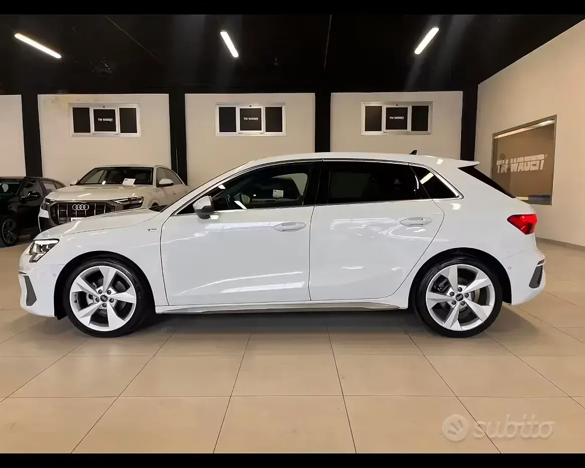 Usata Audi A3 S-Line 116 CV (85 kW) 2024 Bianco Berlina
