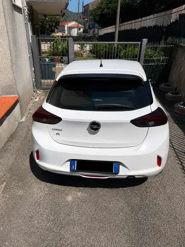 Usata Opel Corsa Edition 75 CV (55 kW) 2020 Bianco Utilitaria
