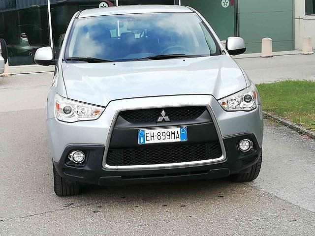 Usata Mitsubishi ASX Invite 150 CV (110 kW) 2011 Argento metallizzato SUV
