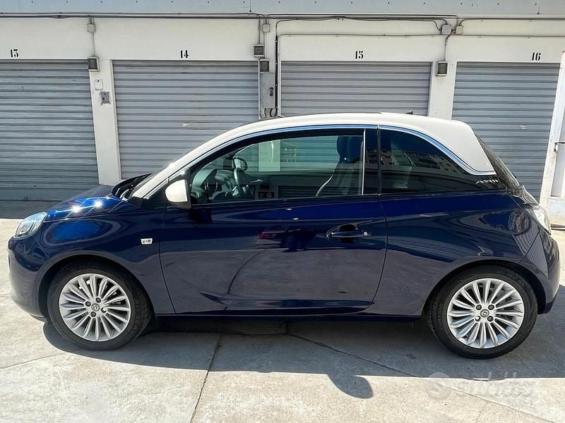 Usata Opel Adam Rocks Rocks 70 CV (51 kW) 2015 Blu Utilitaria