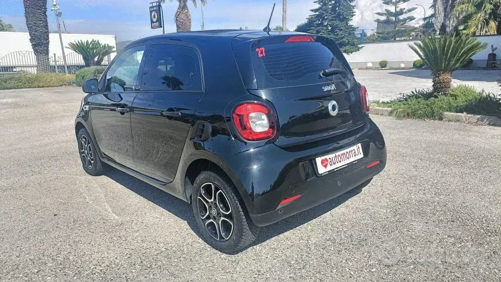 Usata Smart ForFour Passion 90 CV (66 kW) 2018 Nero Utilitaria