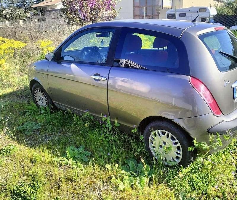 Usata Lancia Ypsilon 69 CV (50 kW) 2007 Utilitaria