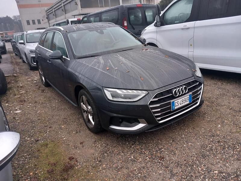 Usata Audi A4 Ambiente 136 CV (100 kW) 2024 Grigio Station wagon