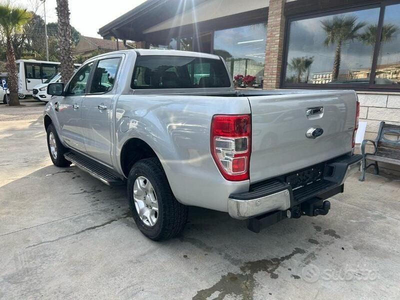 Usata Ford Ranger Limited 200 CV (147 kW) 2018 Argento Pick-up