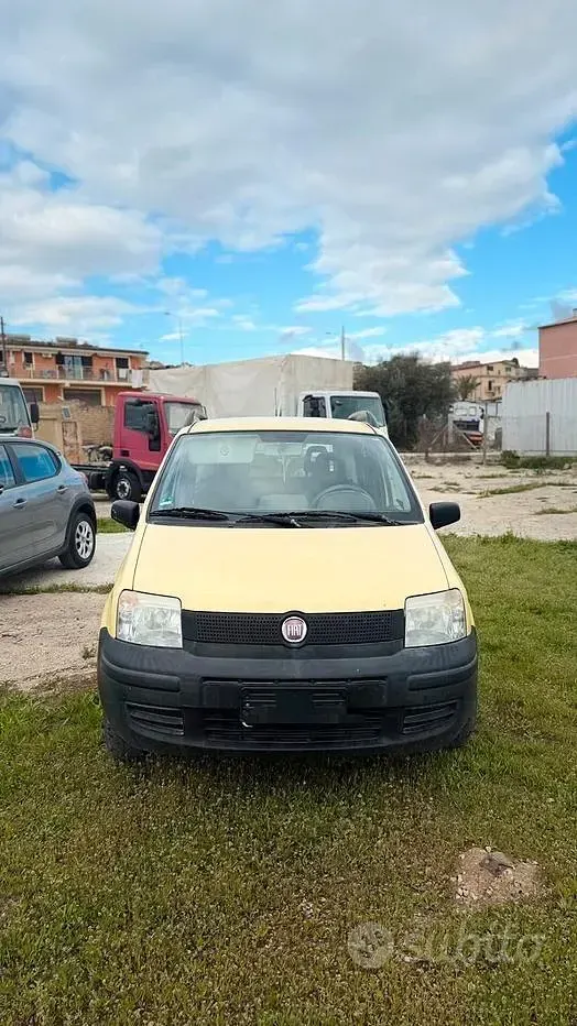 Usata Fiat Panda Active 60 CV (44 kW) 2009 Giallo Utilitaria