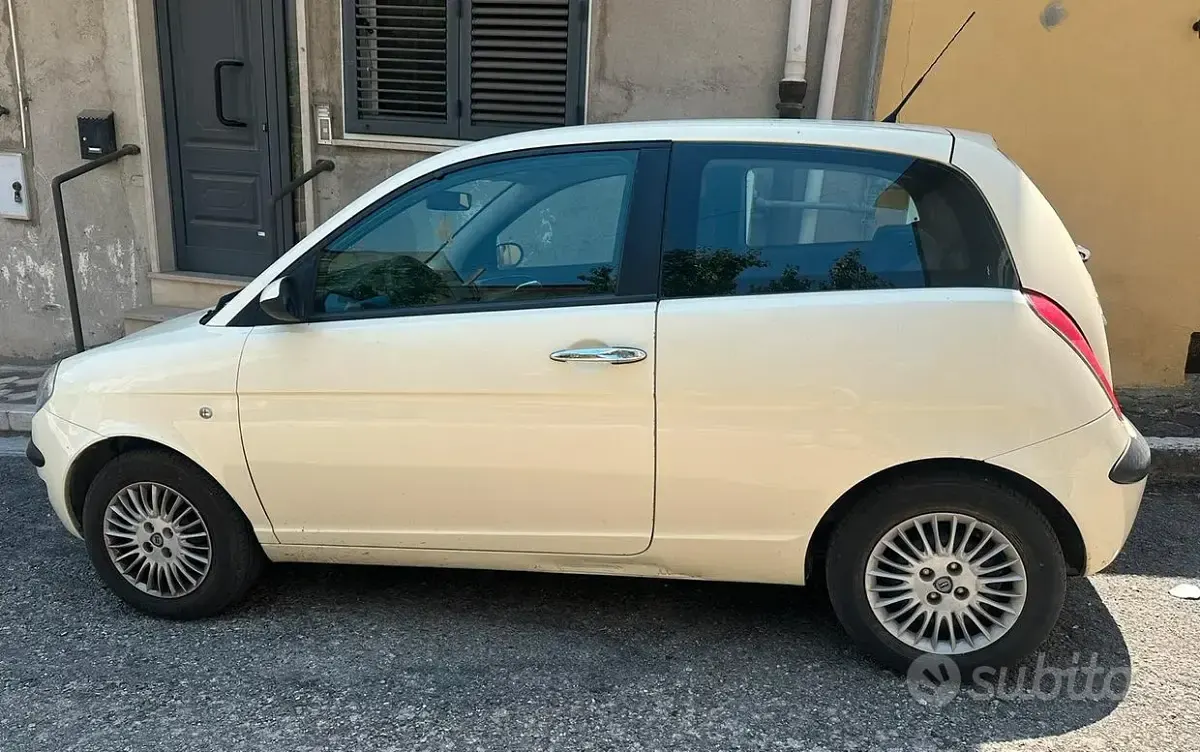 Usata Lancia Ypsilon 69 CV (50 kW) 2005 Utilitaria