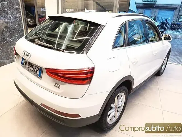 Usata Audi Q3 Advanced 140 CV (102 kW) 2015 Bianco SUV