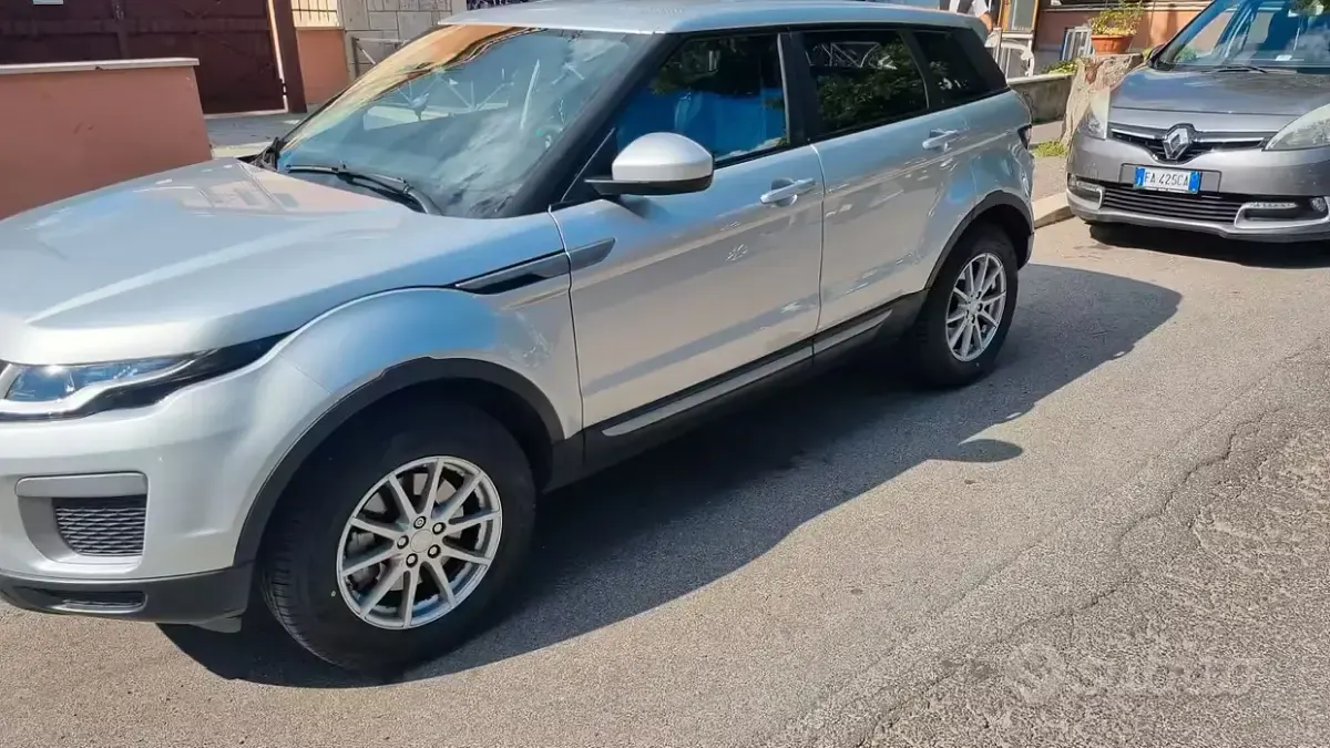 Usata Land Rover Range Rover 150 CV (110 kW) 2017 Grigio SUV