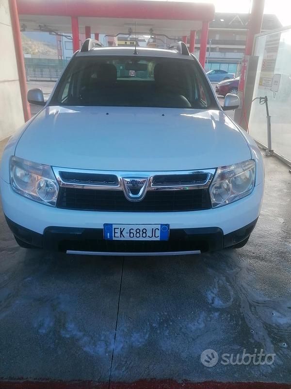 Usata Dacia Duster 2012 Bianco SUV