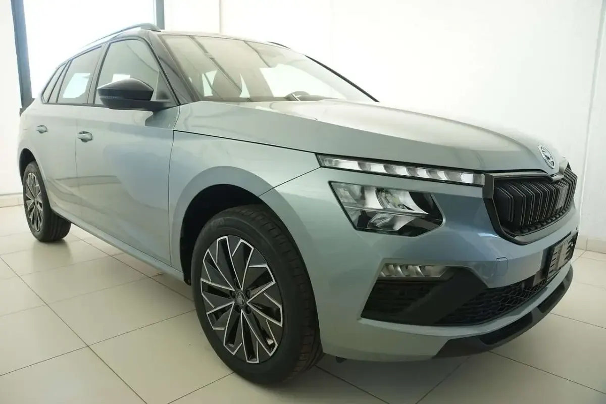 Nuova Skoda Kamiq 116 CV (85 kW) 2026 Grigio SUV