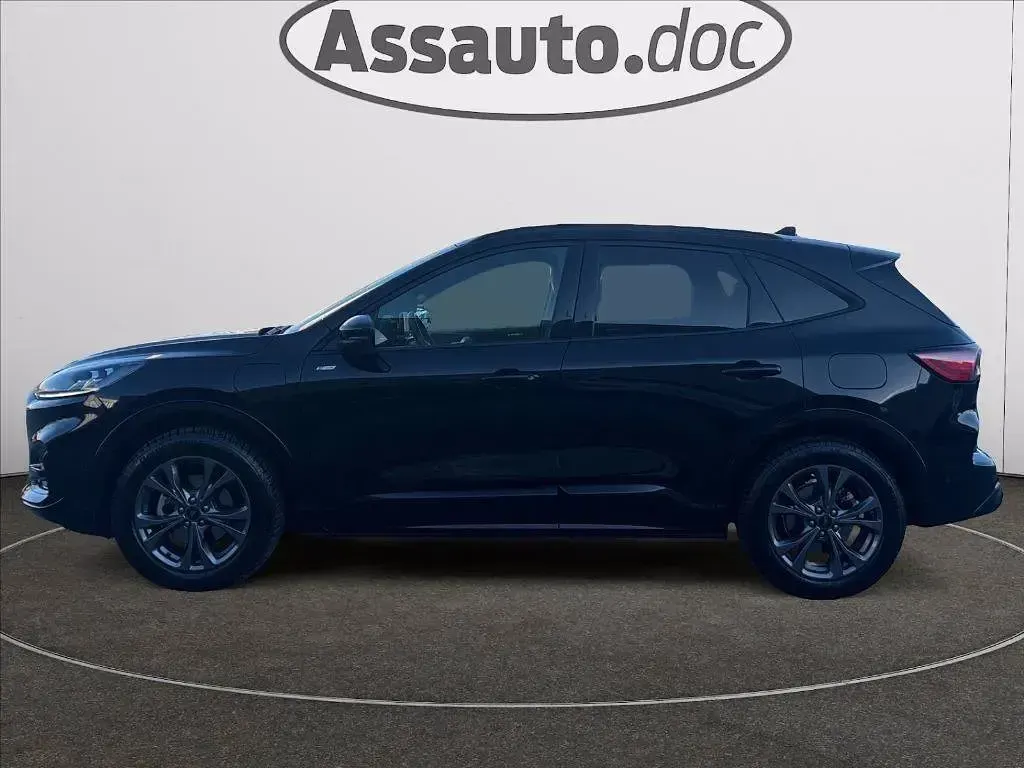 Usata Ford Kuga ST-Line X 225 CV (165 kW) 2023 Nero metallizzato SUV