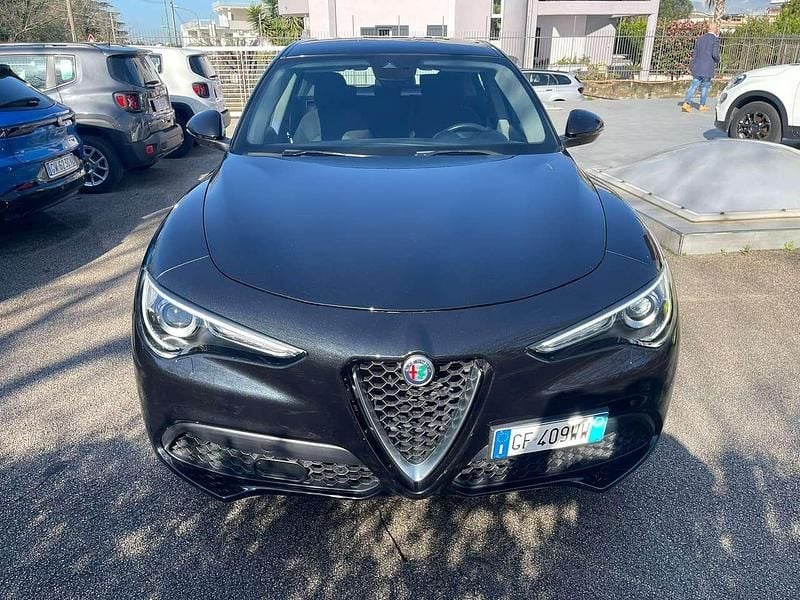 Usata Alfa Romeo Stelvio Business 190 CV (139 kW) 2021 Nero SUV