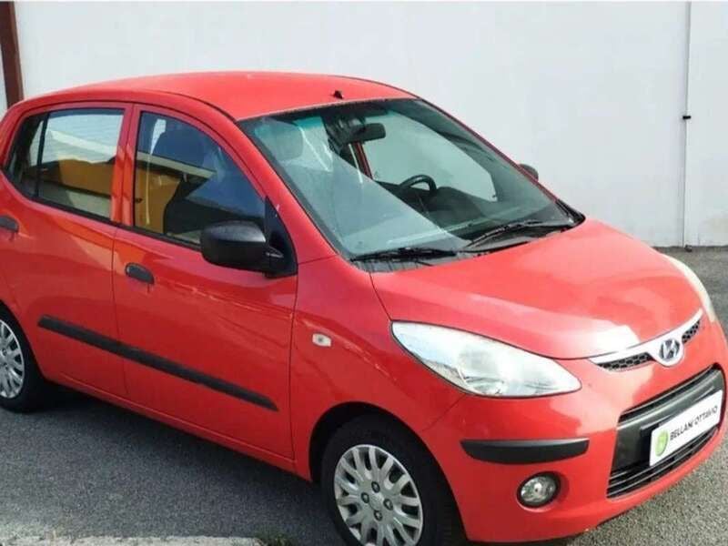 Rosso Usata 2011 Hyundai i10 Active Due volumi | 2990 € (Ottimo prezzo) - Immagine 1/4