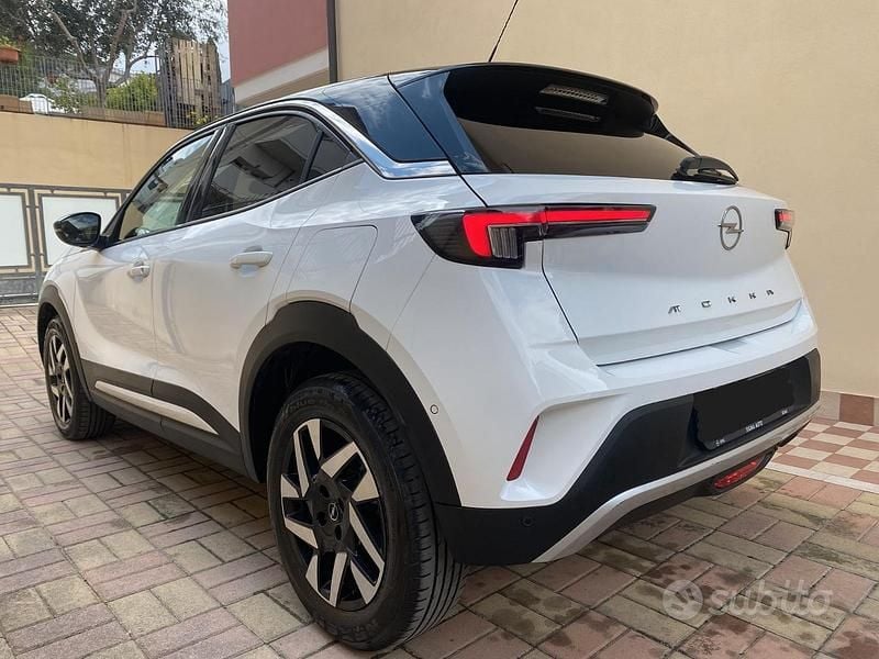 Usata Opel Mokka X Elegance 100 CV (73 kW) 2023 Bianco SUV