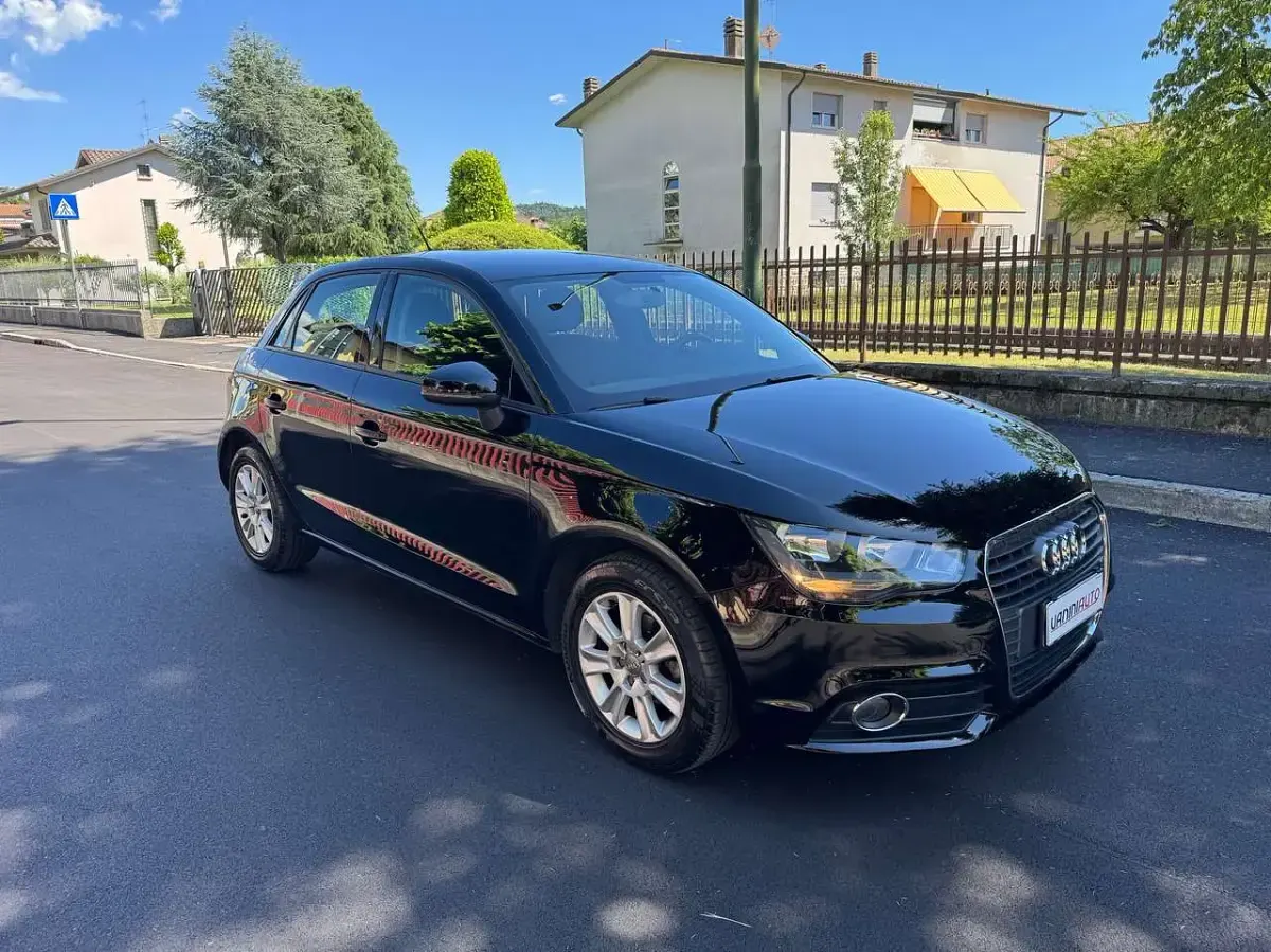 Usata Audi A1 Sportback Ambition 90 CV (66 kW) 2013 Nero Utilitaria