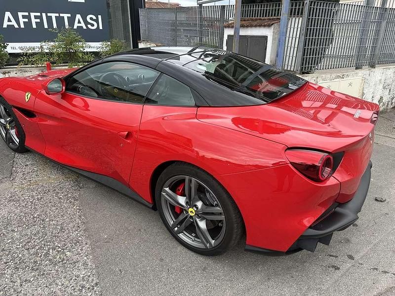 Usata 2023 Ferrari Portofino Cabrio | 220.000 € (Ottimo prezzo) - Immagine 1/4