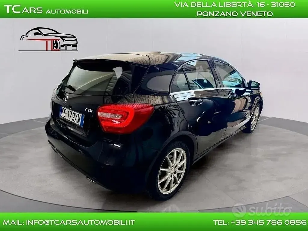 Usata Mercedes A180 Premium 109 CV (80 kW) 2015 Nero Utilitaria
